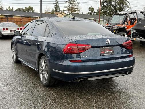 2018 Volkswagen Passat 2.0T R-Line