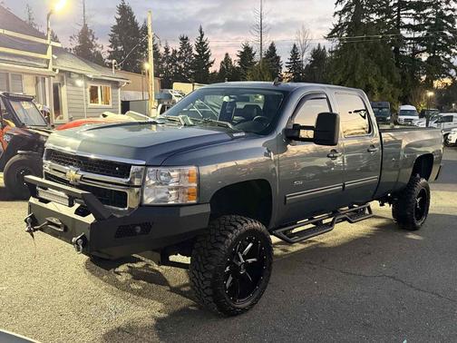 2009 Chevrolet Silverado 2500 LTZ Crew Cab