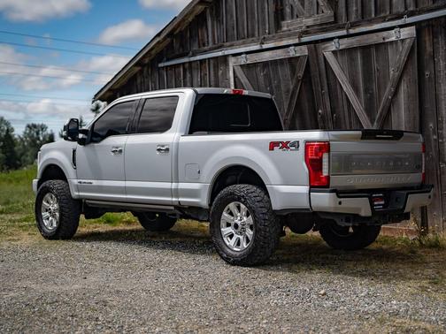 Ingot Silver Metallic 2017 Ford F-250 Platinum