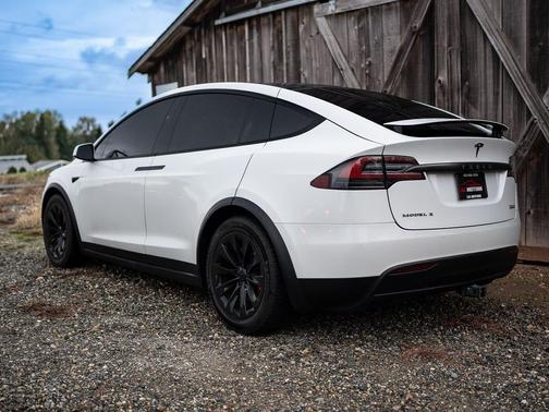 2017 Tesla Model X P100D