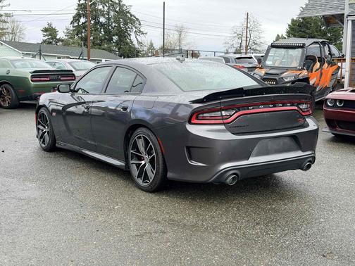 Granite Pearlcoat 2016 Dodge Charger R/T Scat Pack