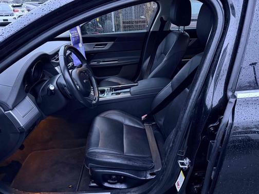 2016 Jaguar XF 35t Prestige