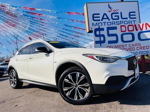 2017 INFINITI QX30 Base