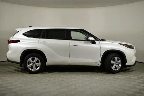 2023 Toyota Highlander Hybrid LE