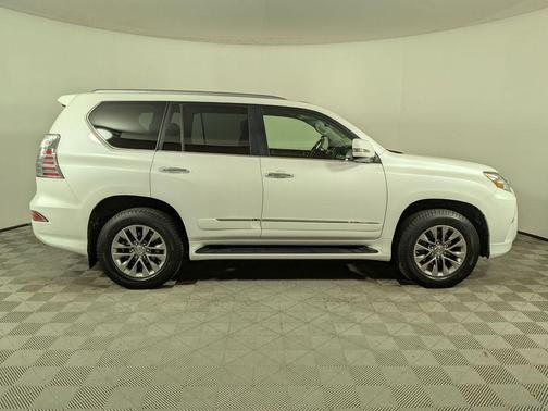 Starfire Pearl 2017 Lexus GX 460 Luxury
