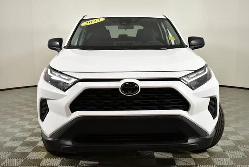2023 Toyota RAV4 LE