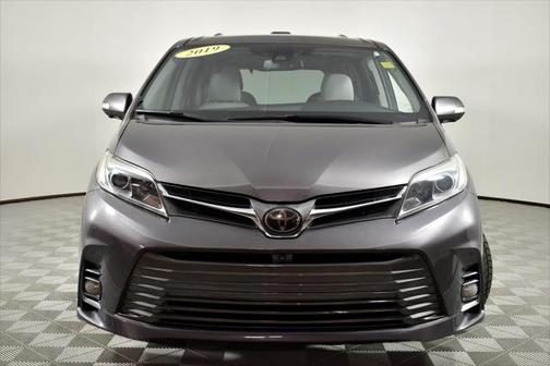 2019 Toyota Sienna Limited Premium