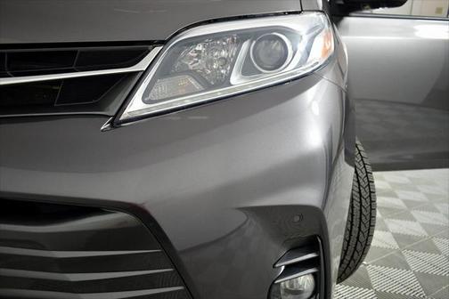 2019 Toyota Sienna Limited Premium