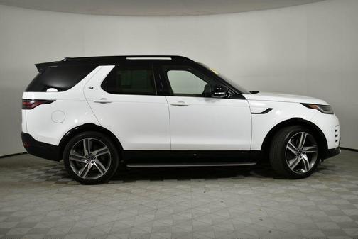 Fuji White 2021 Land Rover Discovery P360 HSE R-Dynamic
