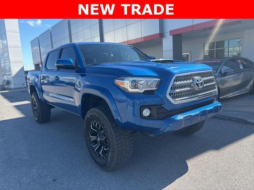 2017 Toyota Tacoma TRD Sport