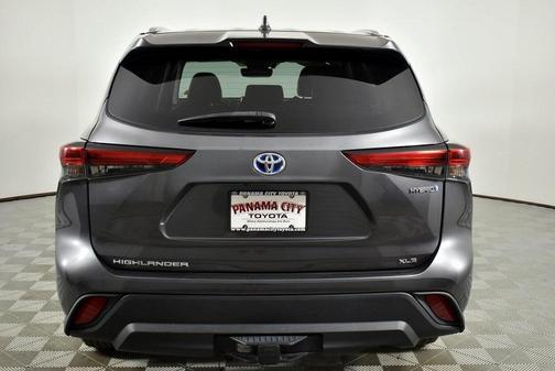2020 Toyota Highlander Hybrid XLE