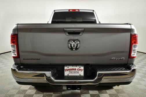 2022 RAM 2500 Big Horn Crew Cab 4x4 8' Box