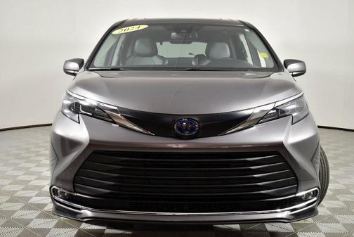 2024 Toyota Sienna XLE 7 Passenger