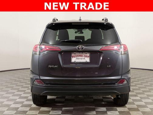 Magnetic Gray Metallic 2018 Toyota RAV4 LE