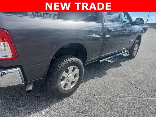 2019 RAM 2500 Big Horn Crew Cab 4x4 6'4' Box