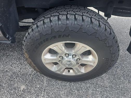 2019 RAM 2500 Big Horn Crew Cab 4x4 6'4' Box