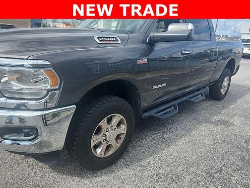 2019 RAM 2500 Big Horn Crew Cab 4x4 6'4' Box