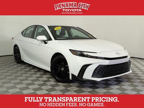 Ice 2025 Toyota Camry SE
