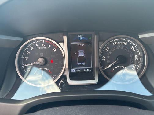 Blue Crush Metallic 2022 Toyota Tacoma SR5