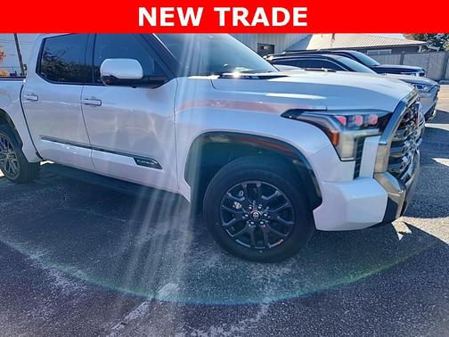2023 Toyota Tundra Hybrid Platinum