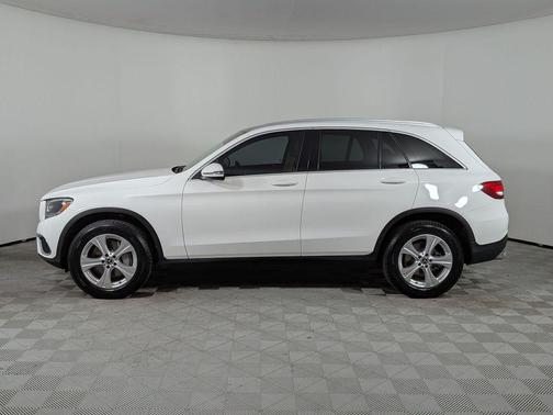 Polar White 2018 Mercedes-Benz GLC 300 Base
