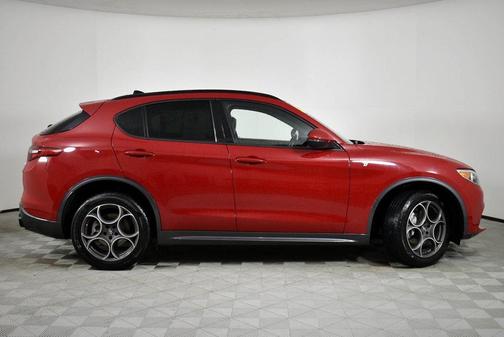 2022 Alfa Romeo Stelvio Ti