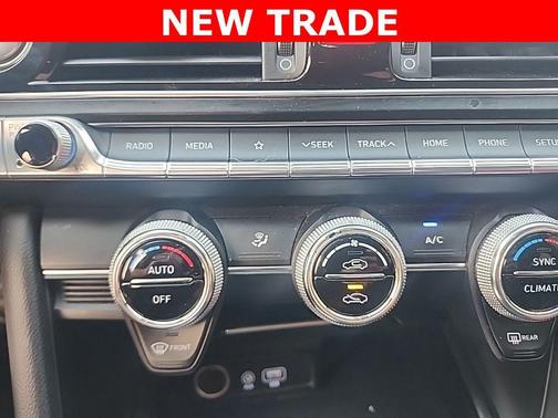 2020 Genesis G70 2.0T RWD