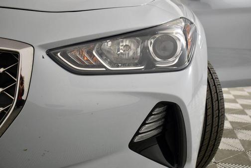 2020 Genesis G70 2.0T RWD