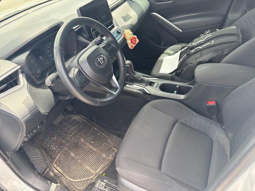 Pearl 2024 Toyota Corolla Hybrid SE