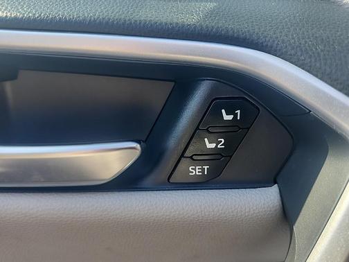 2019 Toyota RAV4 Hybrid Limited