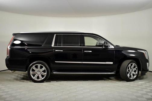 2018 Cadillac Escalade ESV Premium Luxury