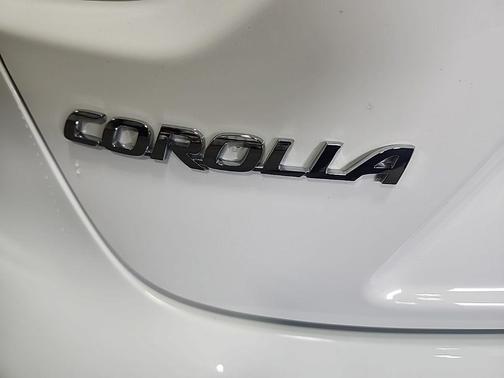Ice 2025 Toyota Corolla SE