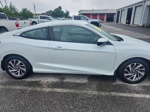 Platinum White Pearl 2020 Honda Civic LX