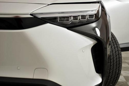 2024 Toyota bZ4X Limited