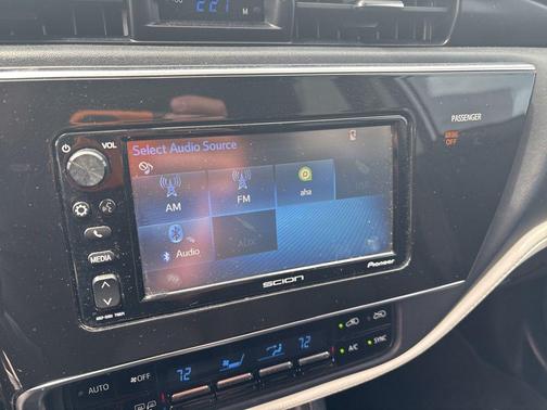 Classic Silver Metallic 2016 Scion iM Base