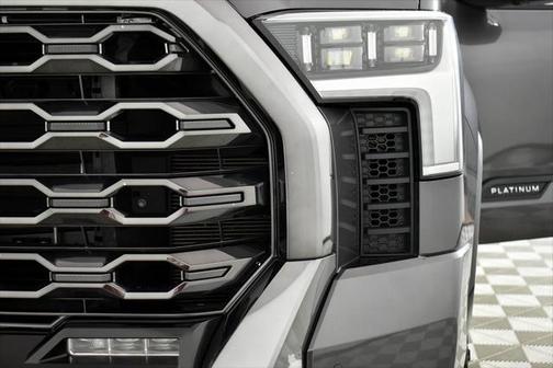 2022 Toyota Tundra Platinum
