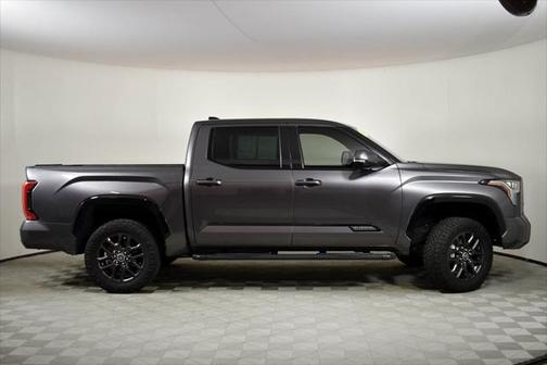 2022 Toyota Tundra Platinum