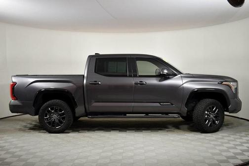 2022 Toyota Tundra Platinum