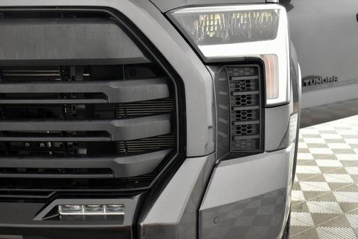 2024 Toyota Tundra Hybrid Platinum