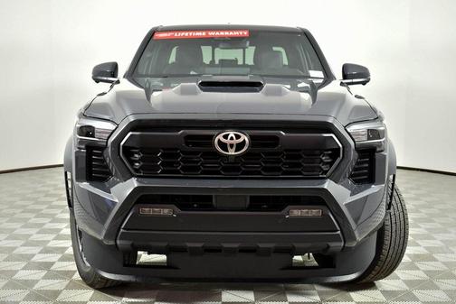2025 Toyota Tacoma Hybrid TRD Sport