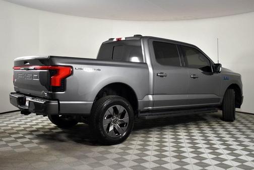 2025 Ford F-150 Lightning LARIAT