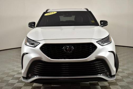 2025 Toyota Highlander XSE