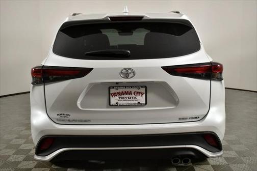 2025 Toyota Highlander XSE