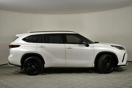 2025 Toyota Highlander XSE
