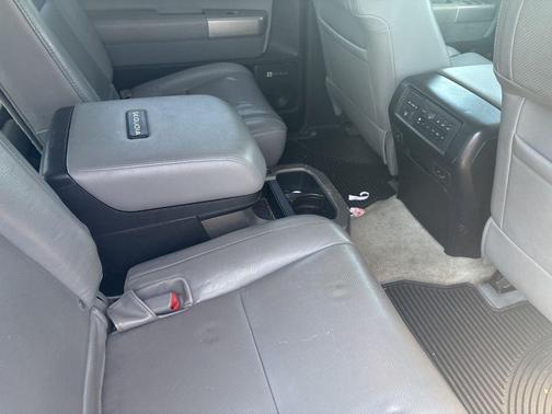 2010 Toyota Sequoia Platinum