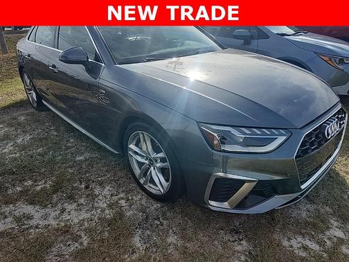 2022 Audi A4 45 S line Premium Plus