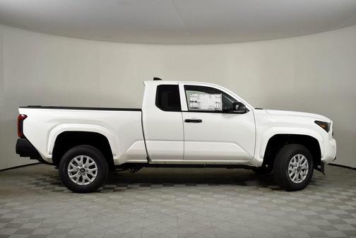 Ice 2024 Toyota Tacoma SR