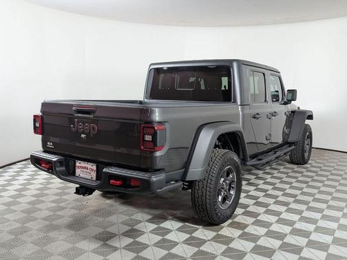 Granite Crystal Metallic Clearcoat 2022 Jeep Gladiator Rubicon