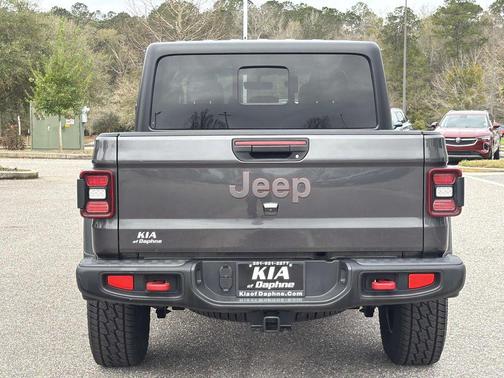 Granite Crystal Metallic Clearcoat 2022 Jeep Gladiator Rubicon