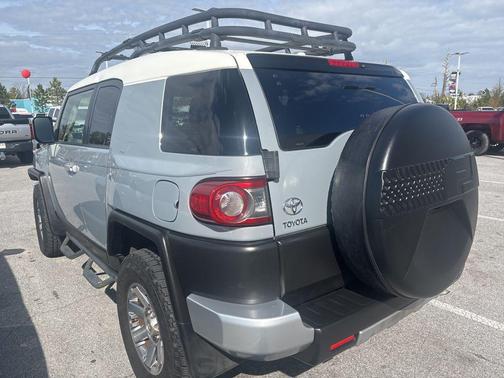 2014 Toyota FJ Cruiser Base